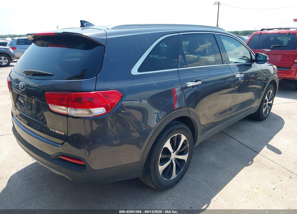 2017 KIA SORENTO 2.0T EX VIN: 5XYPH4A14HG190770