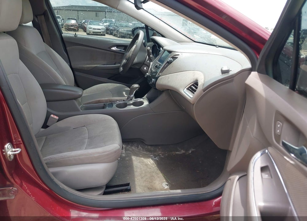 2016 CHEVROLET CRUZE VIN: 1G1BE5SM4G7300576