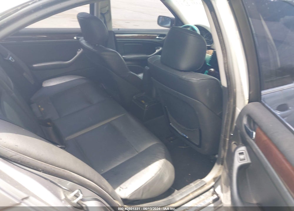 2003 BMW 330XI VIN: WBAEW53423PN31175