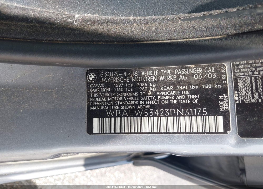 2003 BMW 330XI VIN: WBAEW53423PN31175