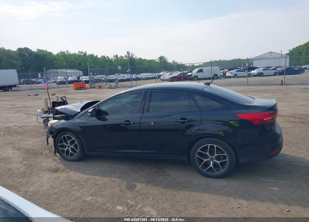 2017 FORD FOCUS SEL VIN: 1FADP3H28HL289729