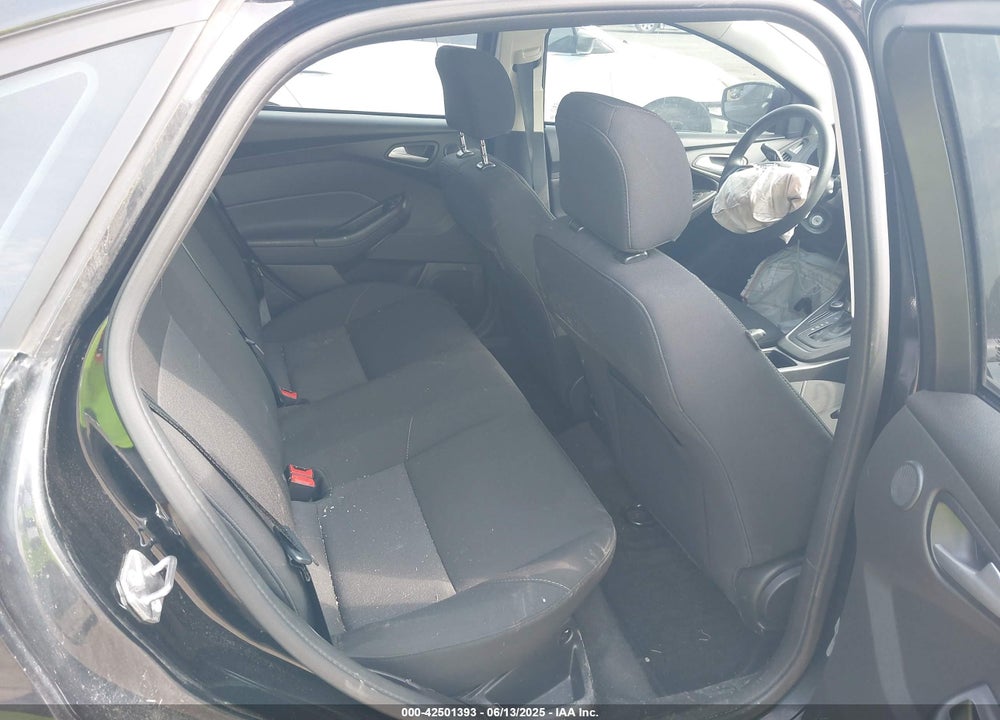 2017 FORD FOCUS SEL VIN: 1FADP3H28HL289729