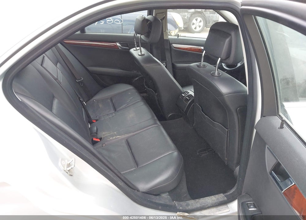 2010 MERCEDES-BENZ C 300 LUXURY 4MATIC/SPORT 4MATIC VIN: WDDGF8BB1AR119186