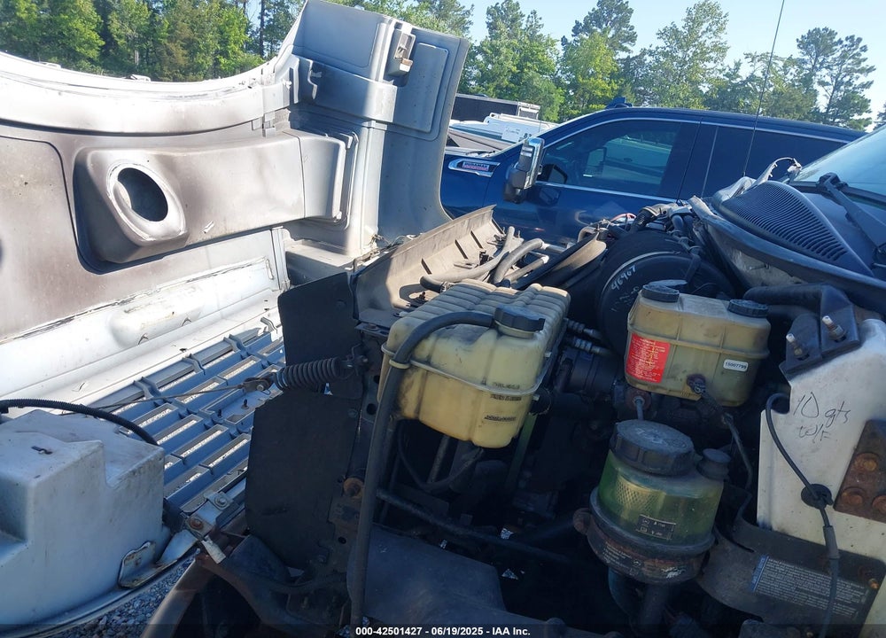 2005 GMC C5500 VIN: 1GDE5C1E75F901711