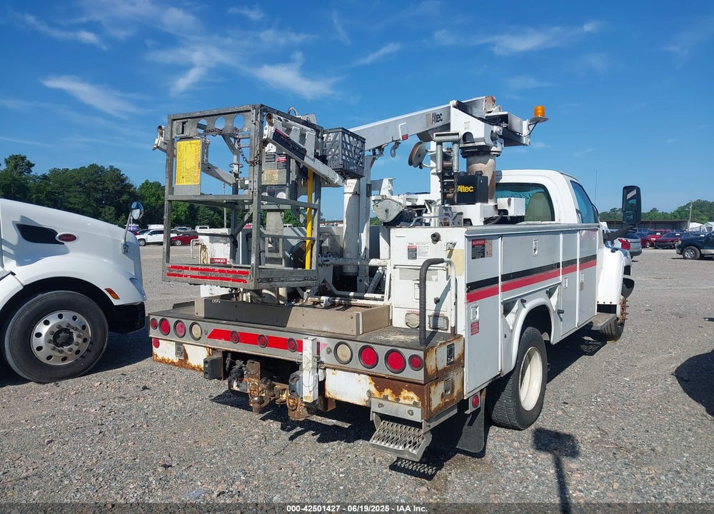 2005 GMC C5500 VIN: 1GDE5C1E75F901711