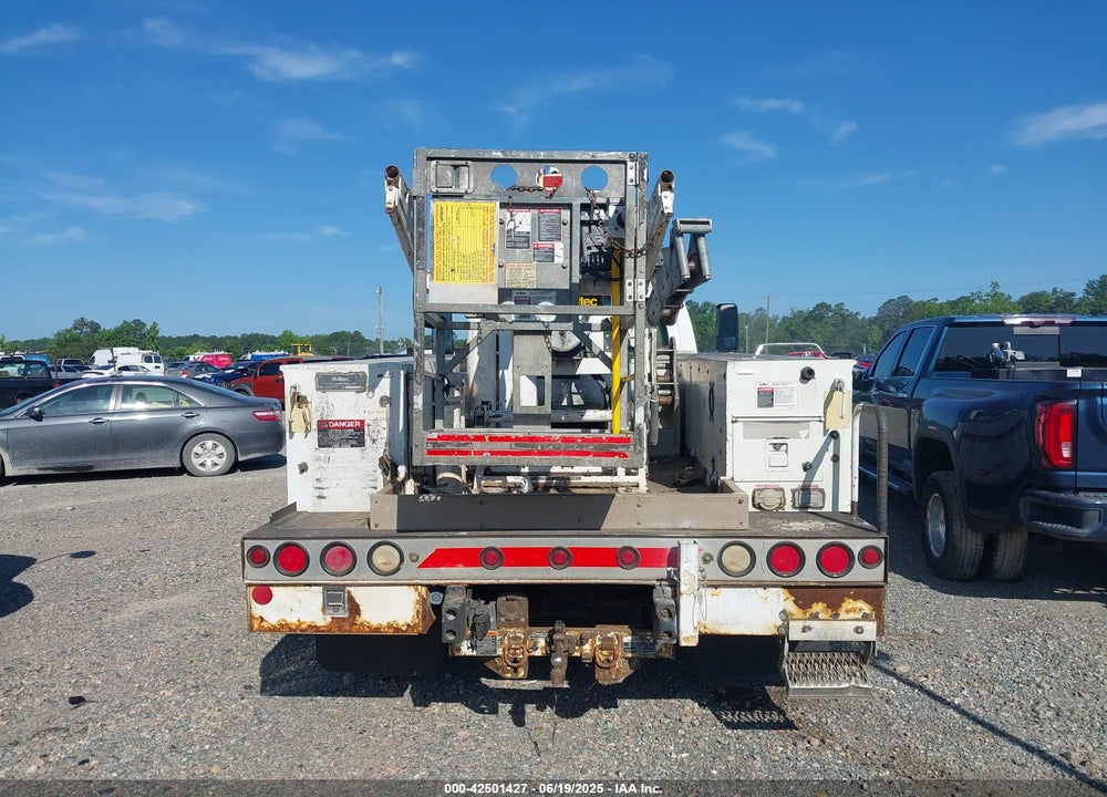2005 GMC C5500 VIN: 1GDE5C1E75F901711