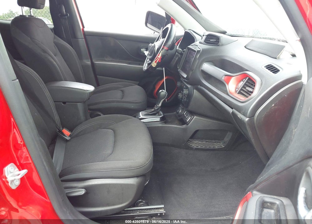 2022 JEEP RENEGADE VIN: ZACNJDB16NPN82636