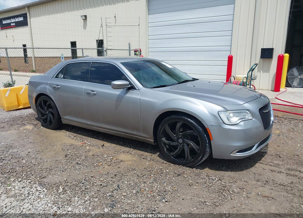 2015 CHRYSLER 300 LIMITED VIN: 2C3CCAAG0FH785988