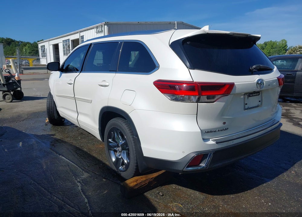 2018 TOYOTA HIGHLANDER VIN: 5TDDZRFH0JS487322