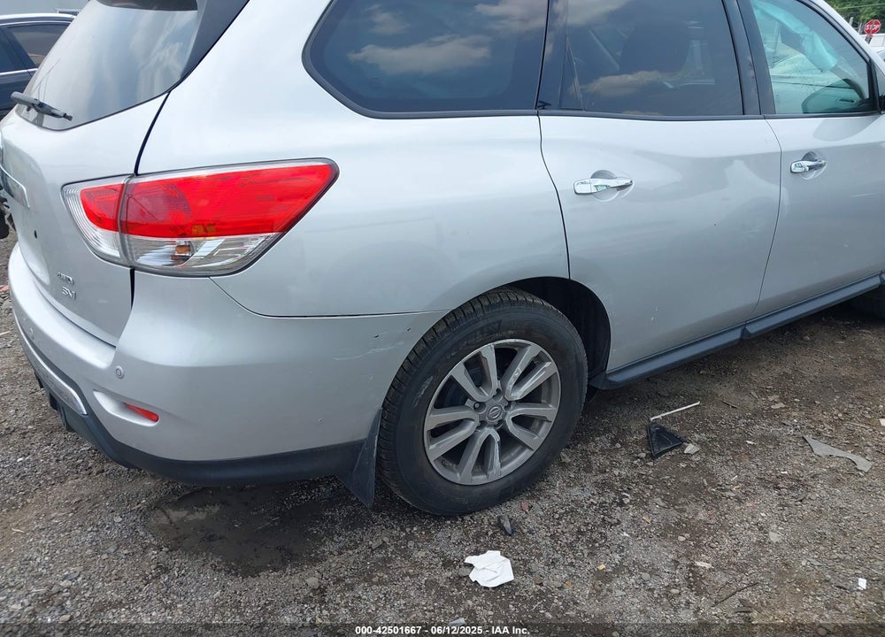 2015 NISSAN PATHFINDER VIN: 5N1AR2MM4FC696576