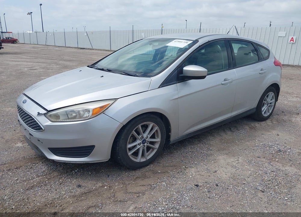 2018 FORD FOCUS SE VIN: 1FADP3K21JL279932
