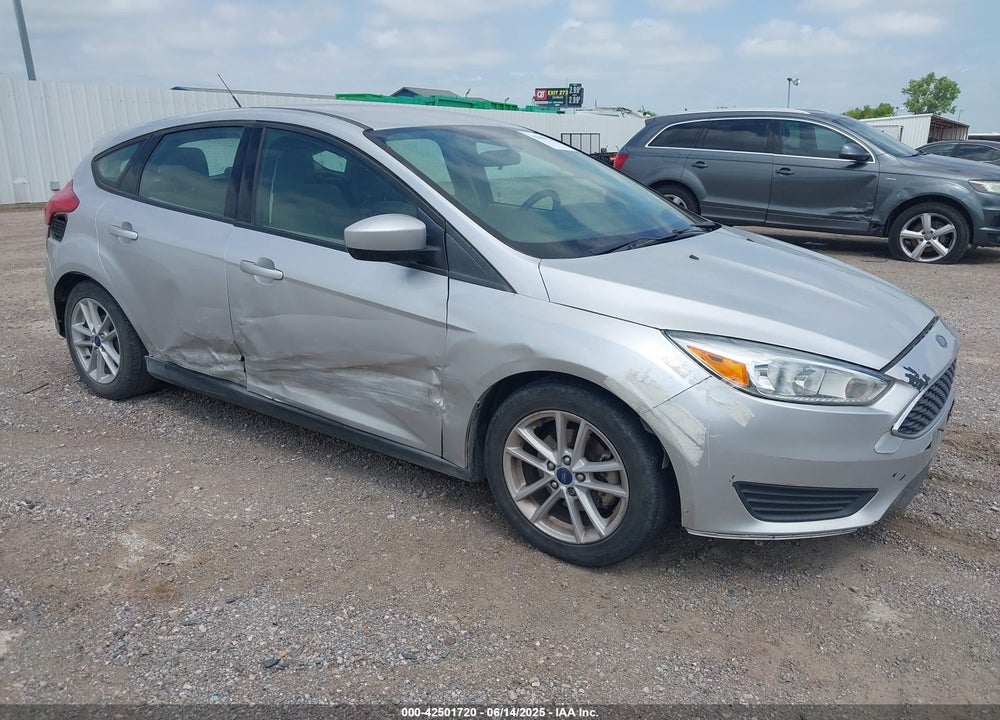 2018 FORD FOCUS SE VIN: 1FADP3K21JL279932