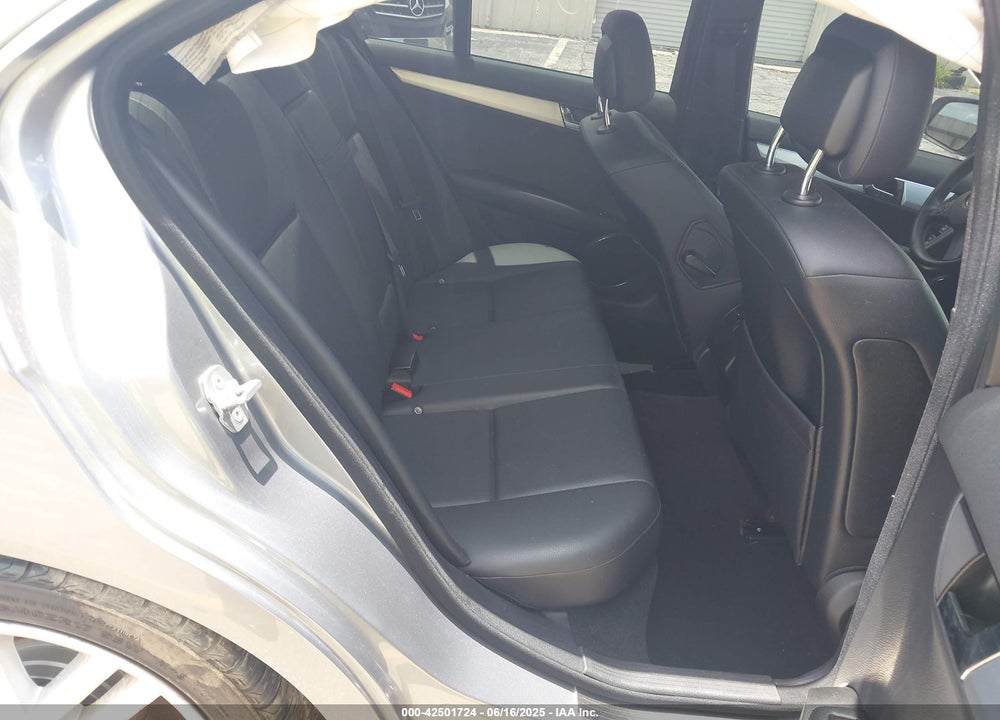 2009 MERCEDES-BENZ C CLASS VIN: WDDGF54X59R051705