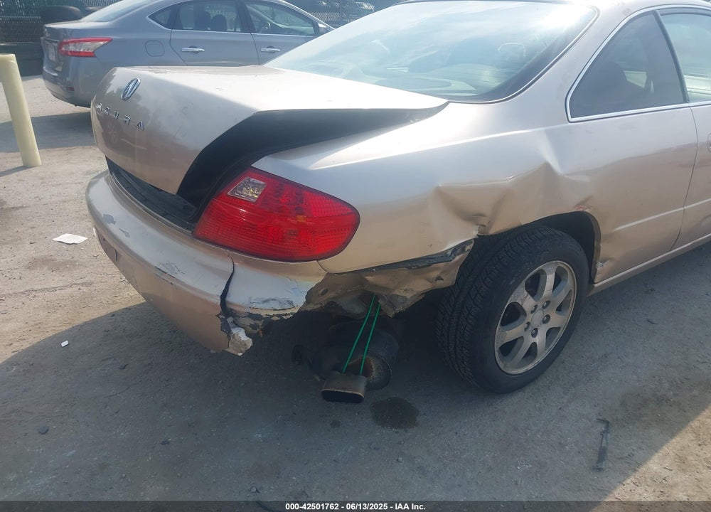 2001 ACURA CL 3.2 VIN: 19UYA42551A017082