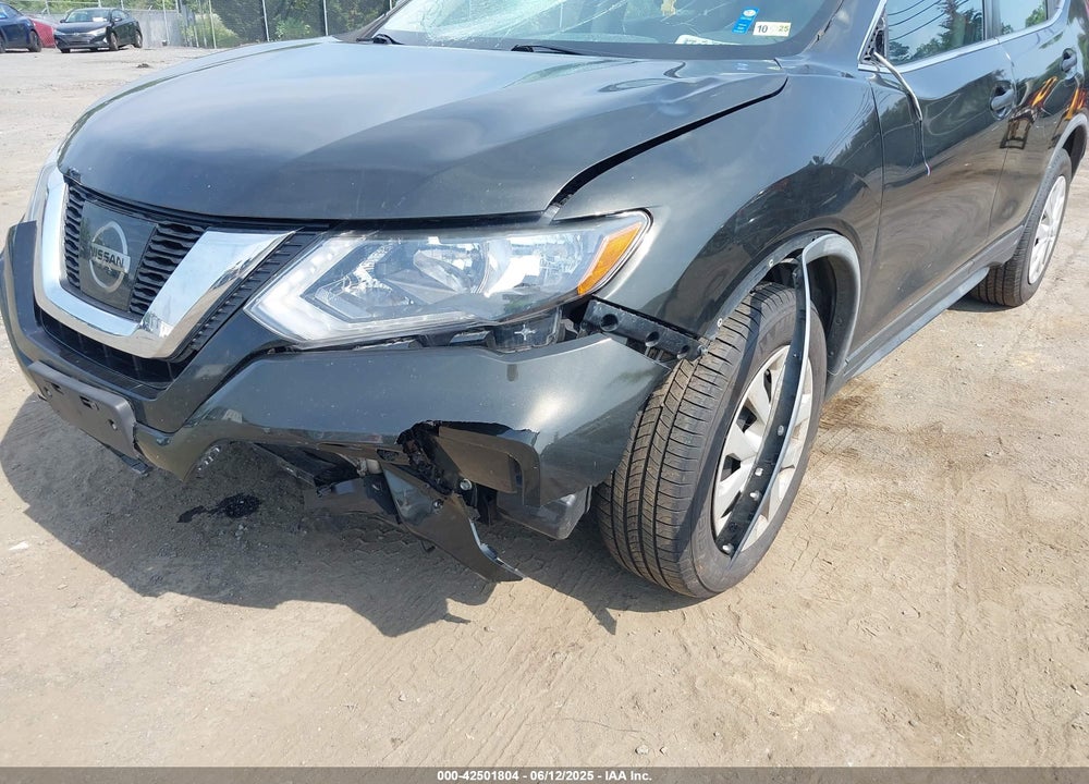 2017 NISSAN ROGUE VIN: JN8AT2MV2HW274696