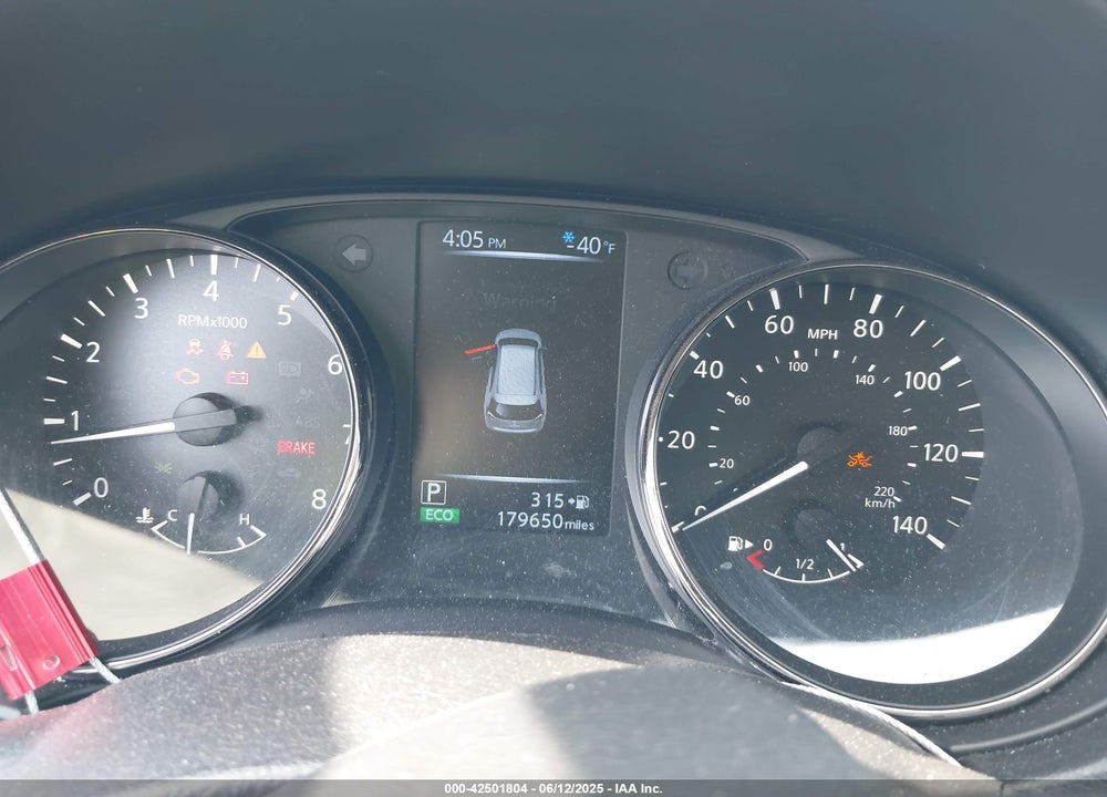 2017 NISSAN ROGUE VIN: JN8AT2MV2HW274696