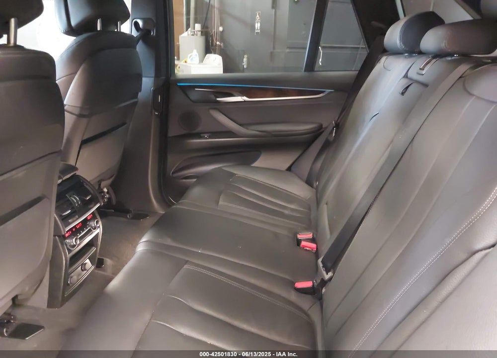 2017 BMW X5 VIN: 5UXKR2C3XH0X03647