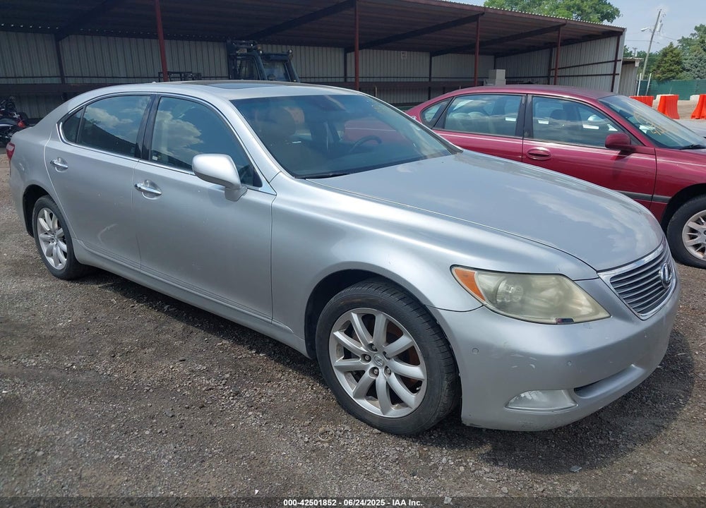 2008 LEXUS LS 460 LWB VIN: JTHGL46FX85028460