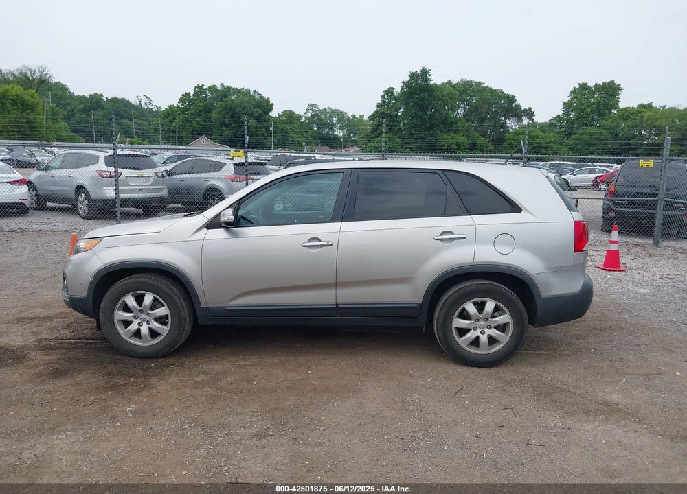 2013 KIA SORENTO VIN: 5XYKT3A16DG419494
