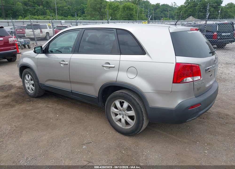 2013 KIA SORENTO VIN: 5XYKT3A16DG419494
