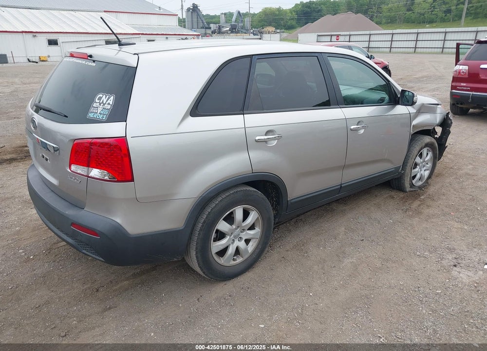 2013 KIA SORENTO VIN: 5XYKT3A16DG419494