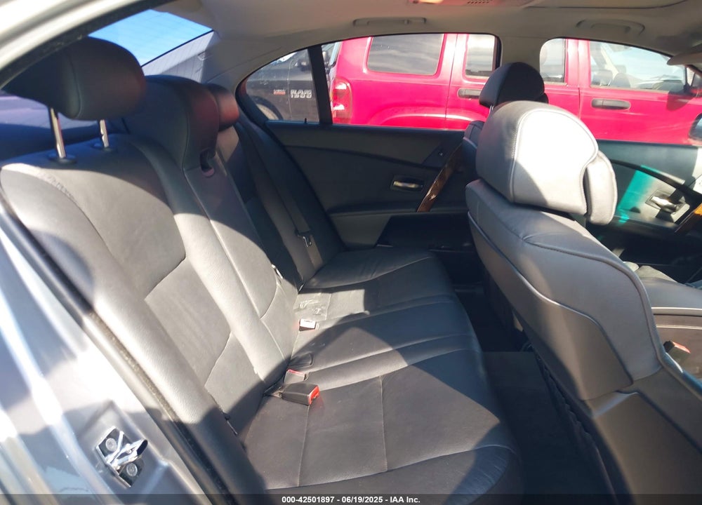 2007 BMW 550I VIN: WBANB53577CP04609