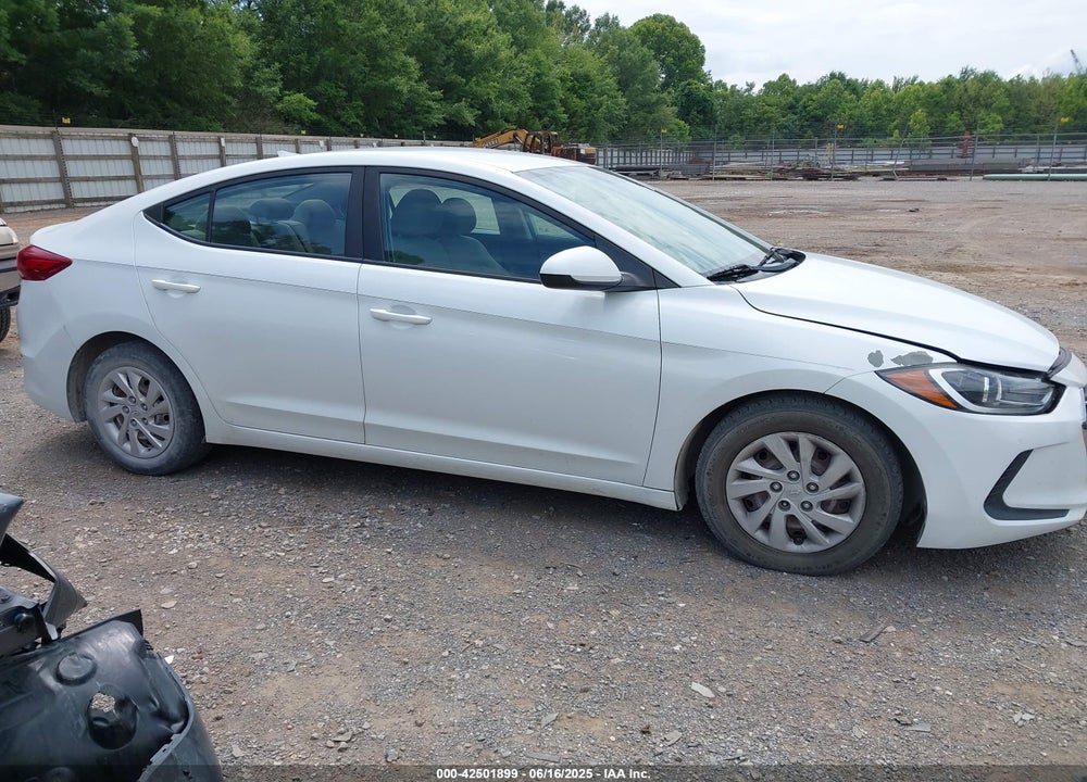 2017 HYUNDAI ELANTRA VIN: 5NPD74LFXHH149518