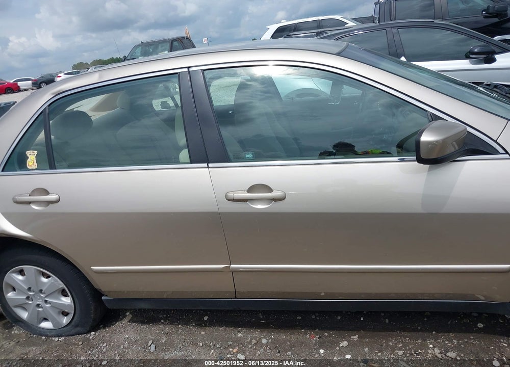 2003 HONDA ACCORD 2.4 LX VIN: 1HGCM56463A089940