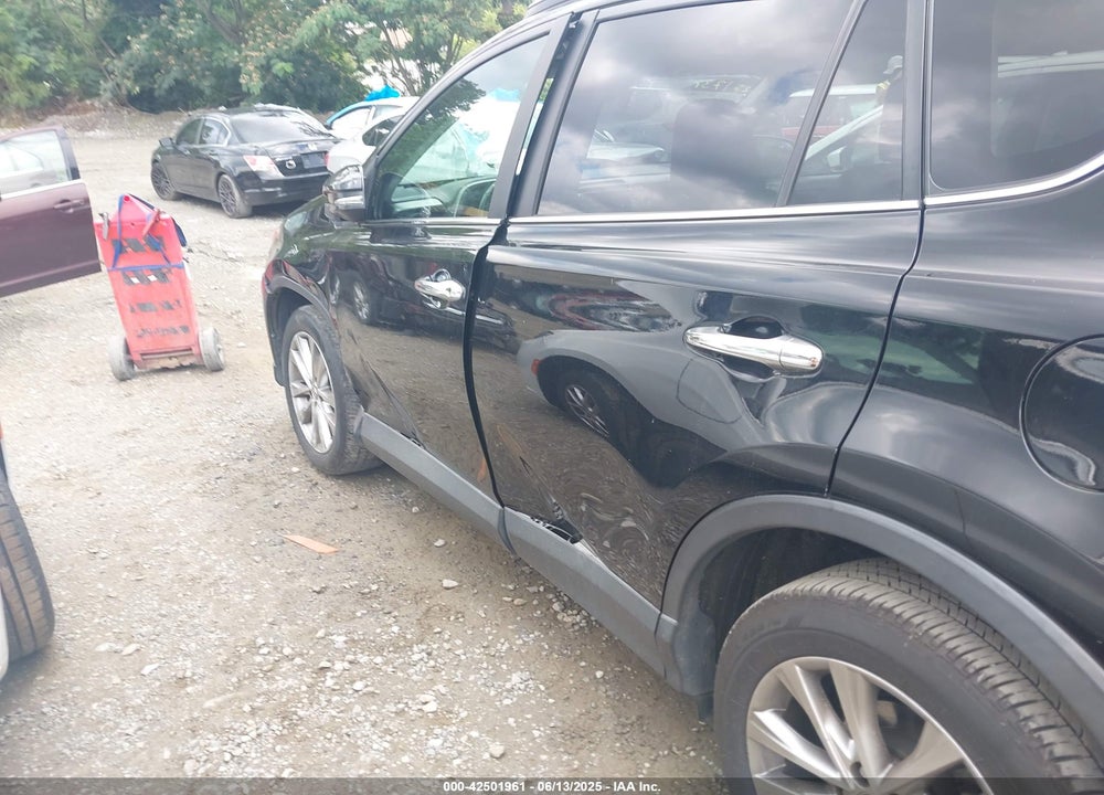 2018 TOYOTA RAV4 VIN: 2T3YFREV8JW431659