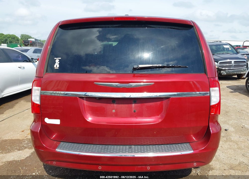 2011 CHRYSLER TOWN & COUNTRY TOURING VIN: 2A4RR5DG4BR713438