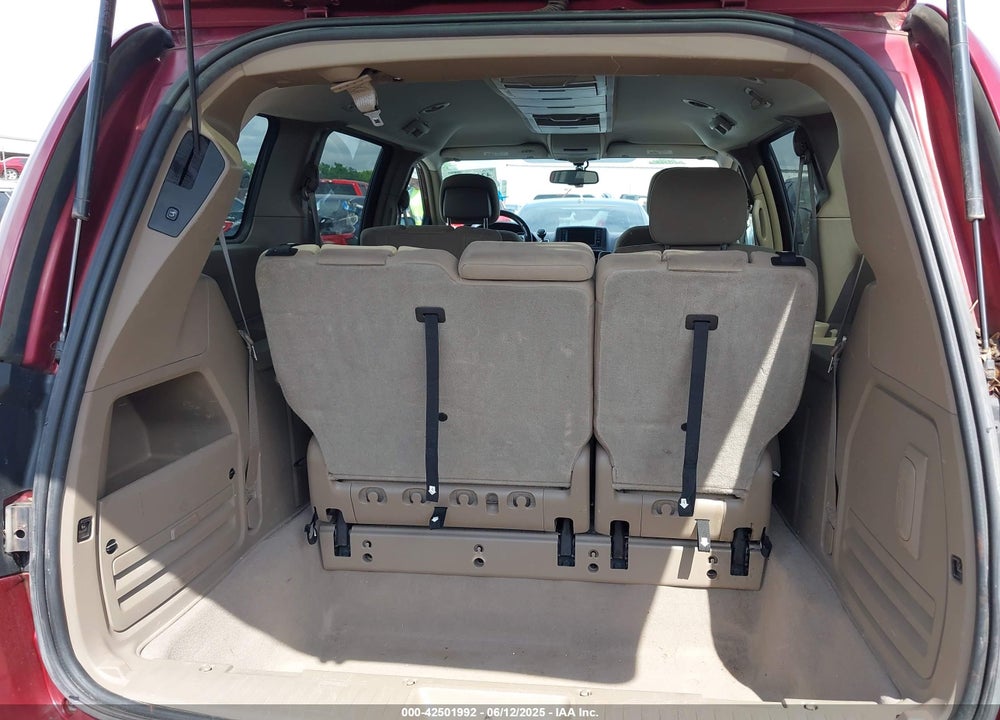 2011 CHRYSLER TOWN & COUNTRY TOURING VIN: 2A4RR5DG4BR713438