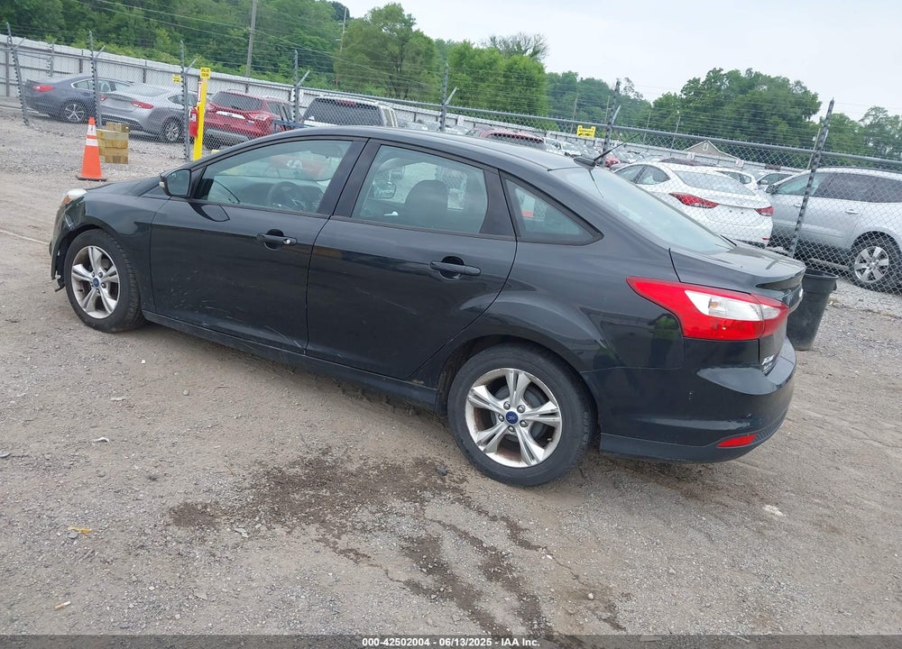 2013 FORD FOCUS VIN: 1FADP3F21DL121945