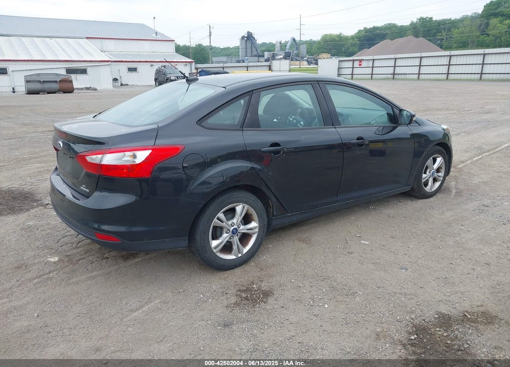 2013 FORD FOCUS VIN: 1FADP3F21DL121945