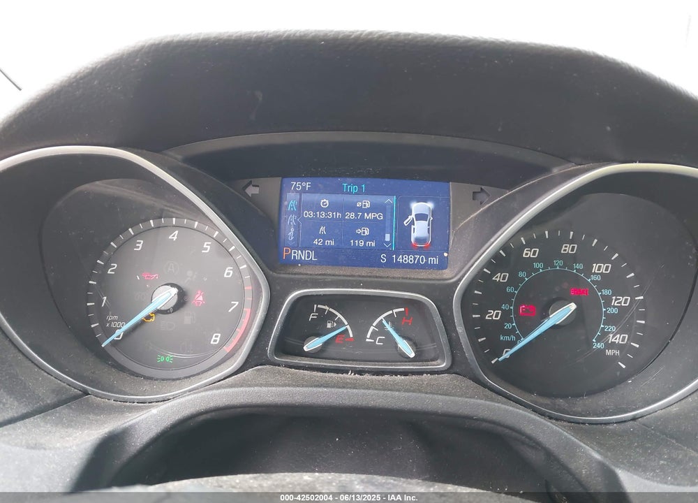 2013 FORD FOCUS VIN: 1FADP3F21DL121945