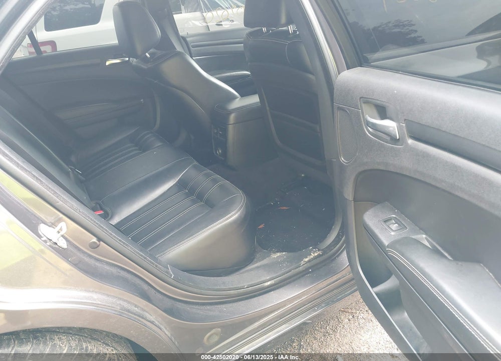 2014 CHRYSLER 300 VIN: 2C3CCABGXEH250776