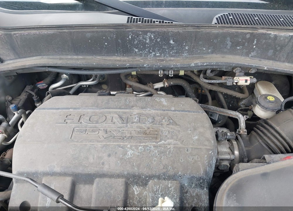 2011 HONDA PILOT LX VIN: 5FNYF4H28BB055962