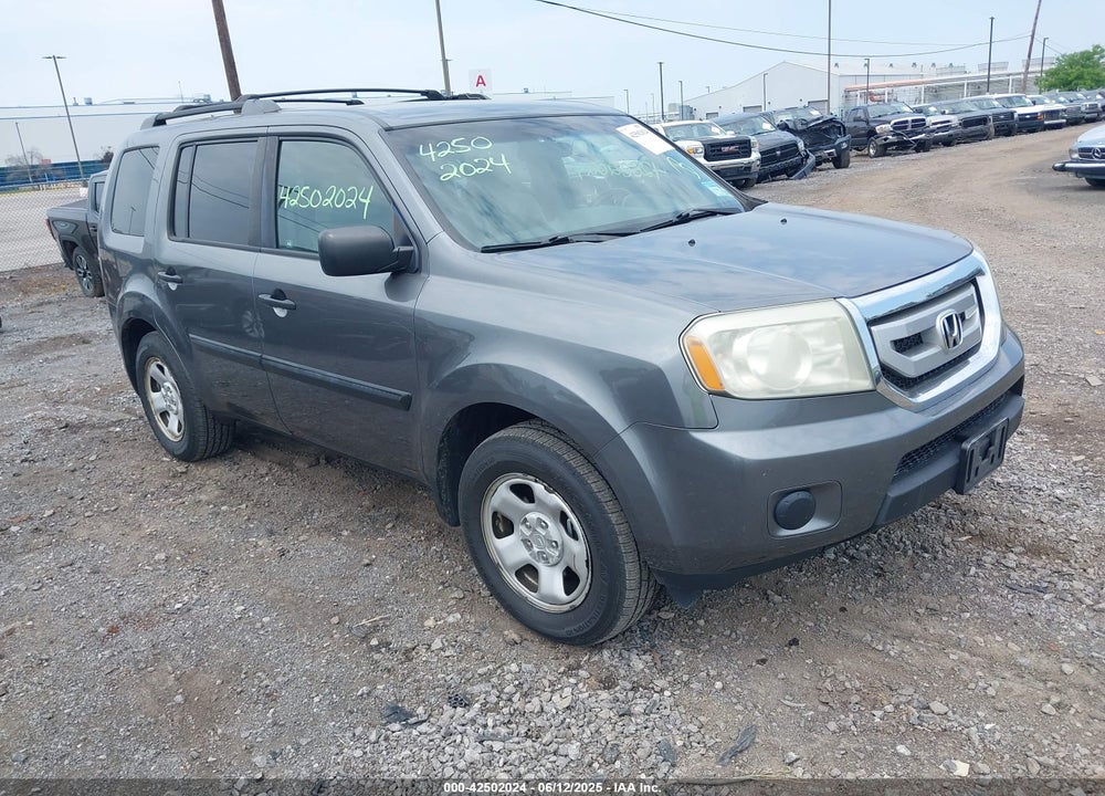 2011 HONDA PILOT LX VIN: 5FNYF4H28BB055962