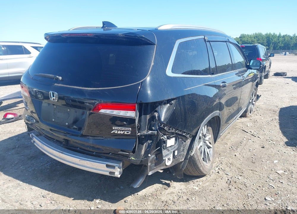 2021 HONDA PILOT VIN: 5FNYF6H91MB003469