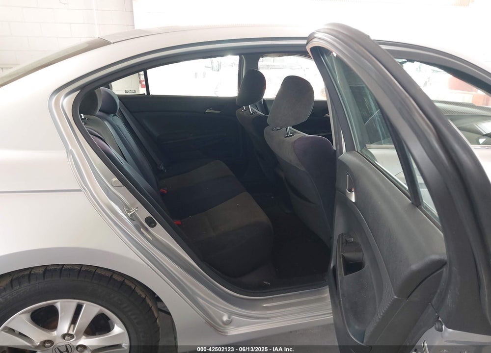 2008 HONDA ACCORD VIN: JHMCP26478C063880