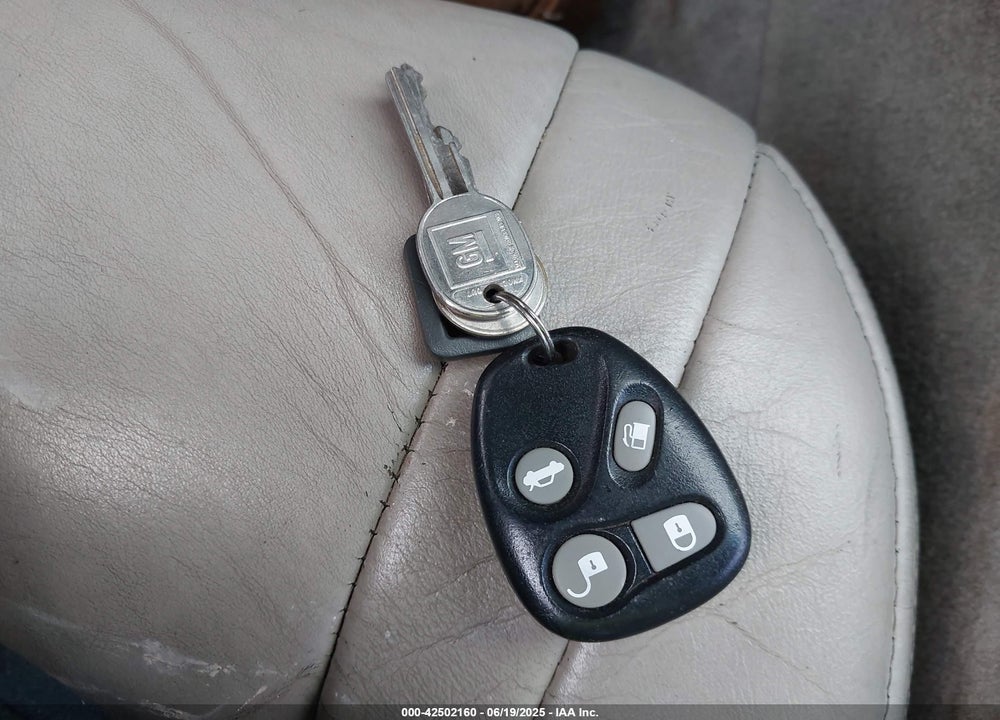 2001 CADILLAC ELDORADO ESC VIN: 1G6EL12Y41B108796