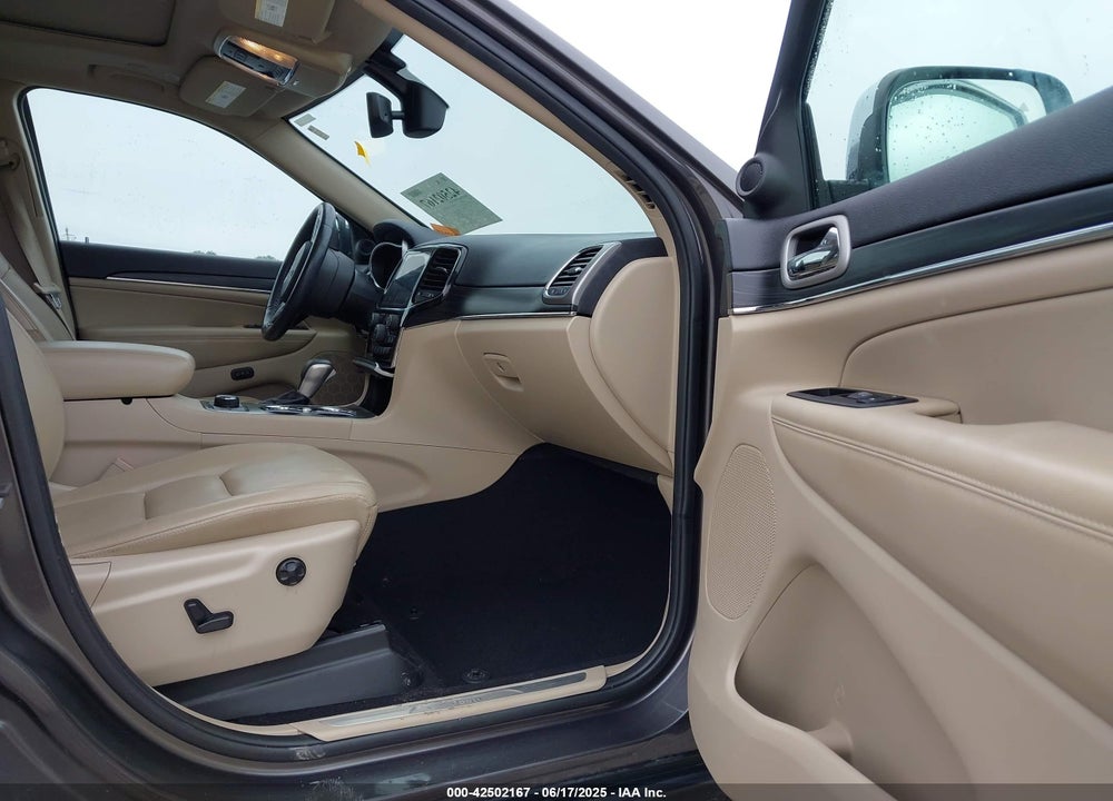 2020 JEEP GRAND CHEROKEE VIN: 1C4RJFBG7LC232518