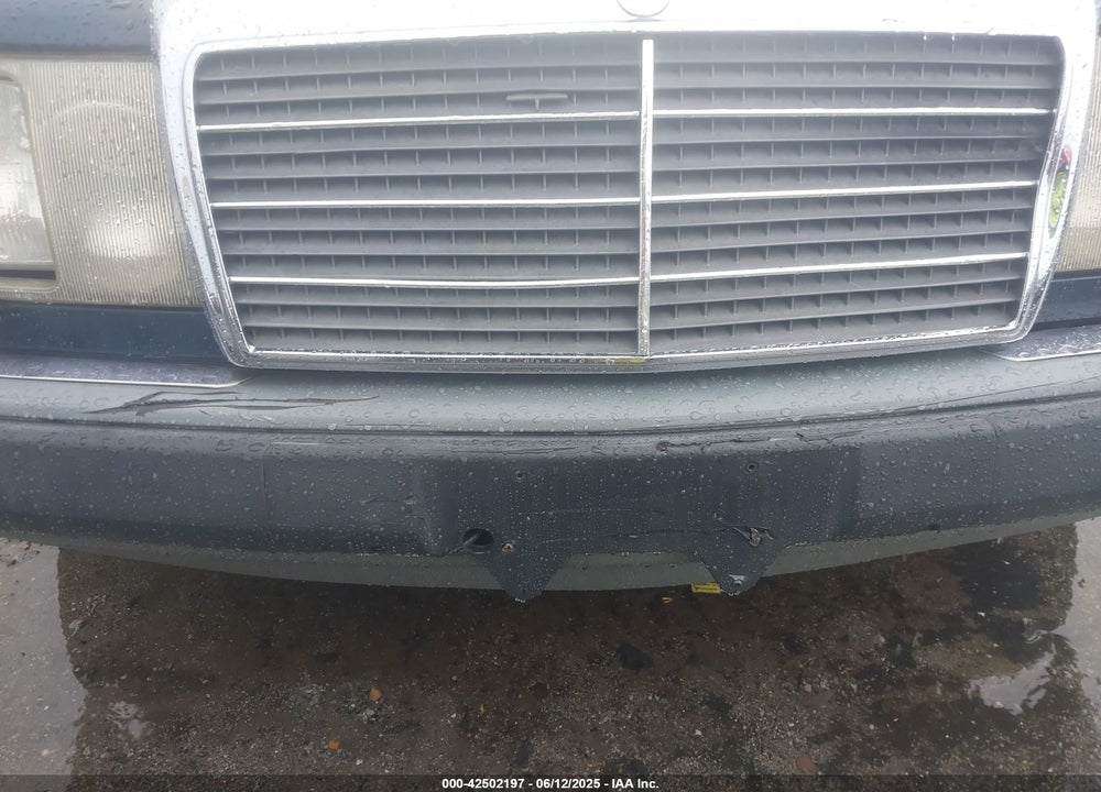 1990 MERCEDES-BENZ 300 E VIN: WDBEA30D5LB186360