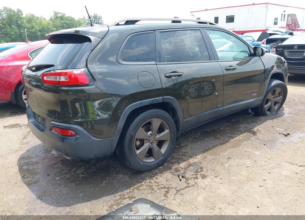 2016 JEEP CHEROKEE VIN: 1C4PJMCS3GW326575