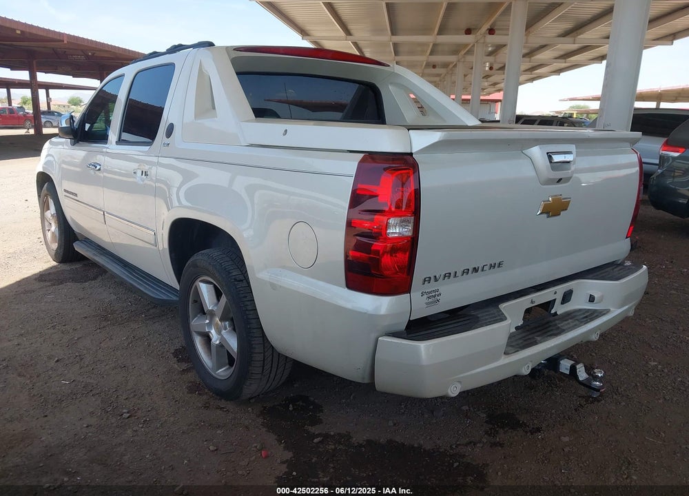 2013 CHEVROLET AVALANCHE VIN: 3GNTKGE75DG144464