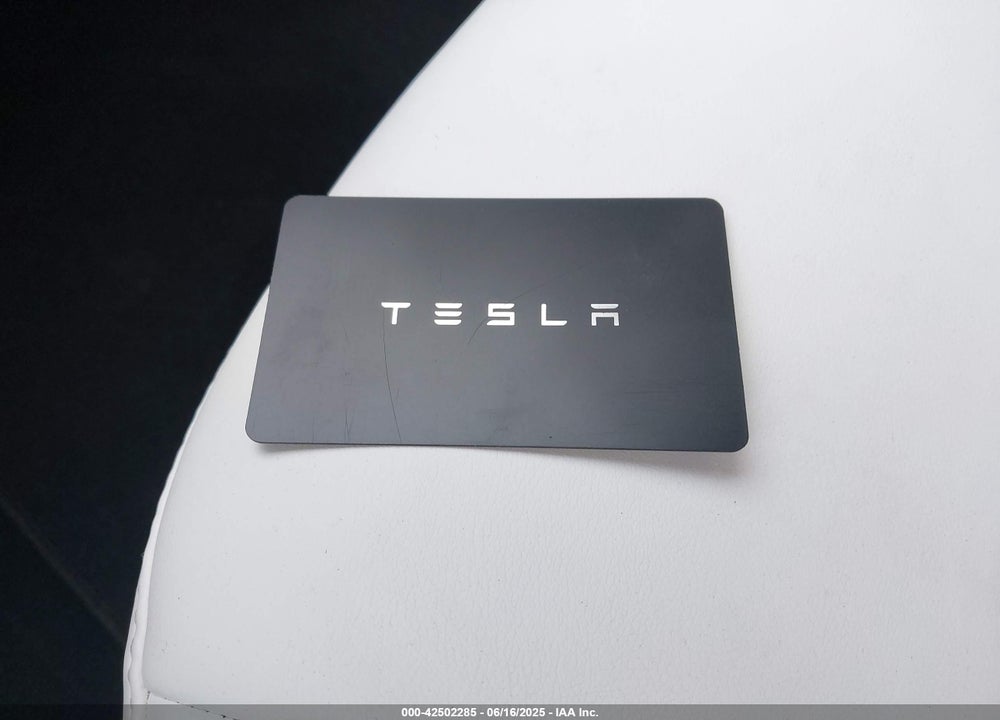 2019 TESLA MODEL 3 VIN: 5YJ3E1EA6KF323690