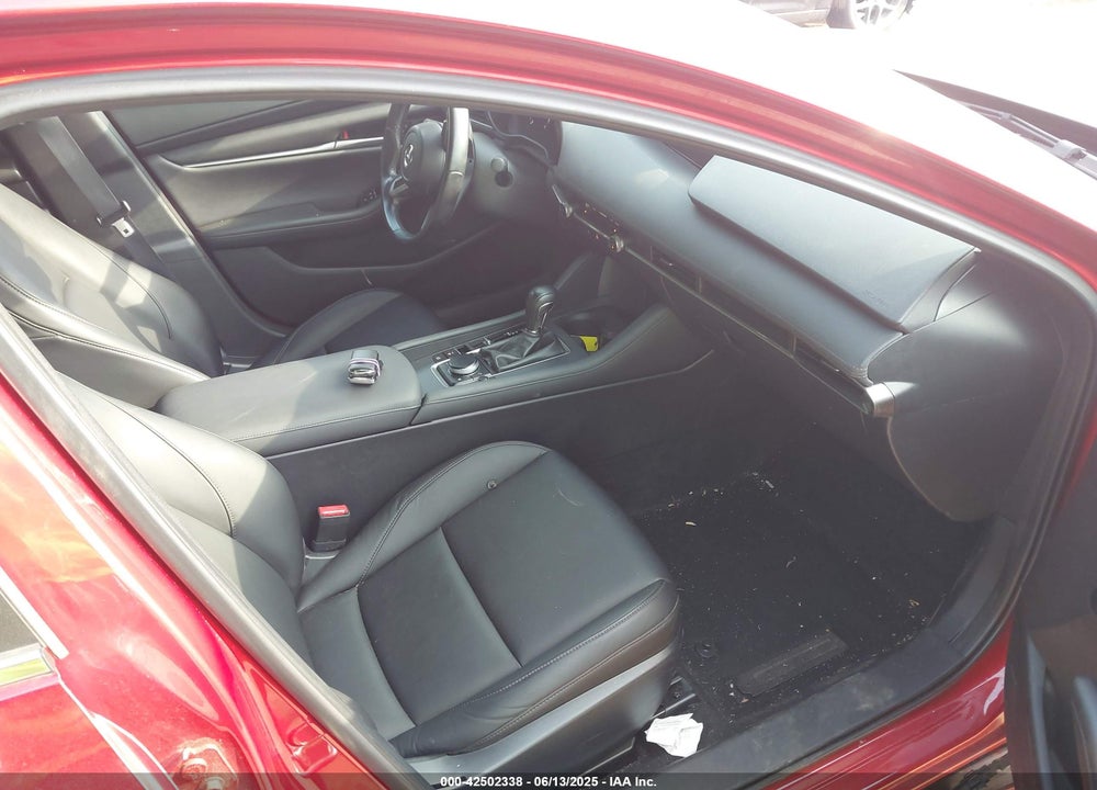 2021 MAZDA MAZDA3 VIN: JM1BPAKL5M1402579