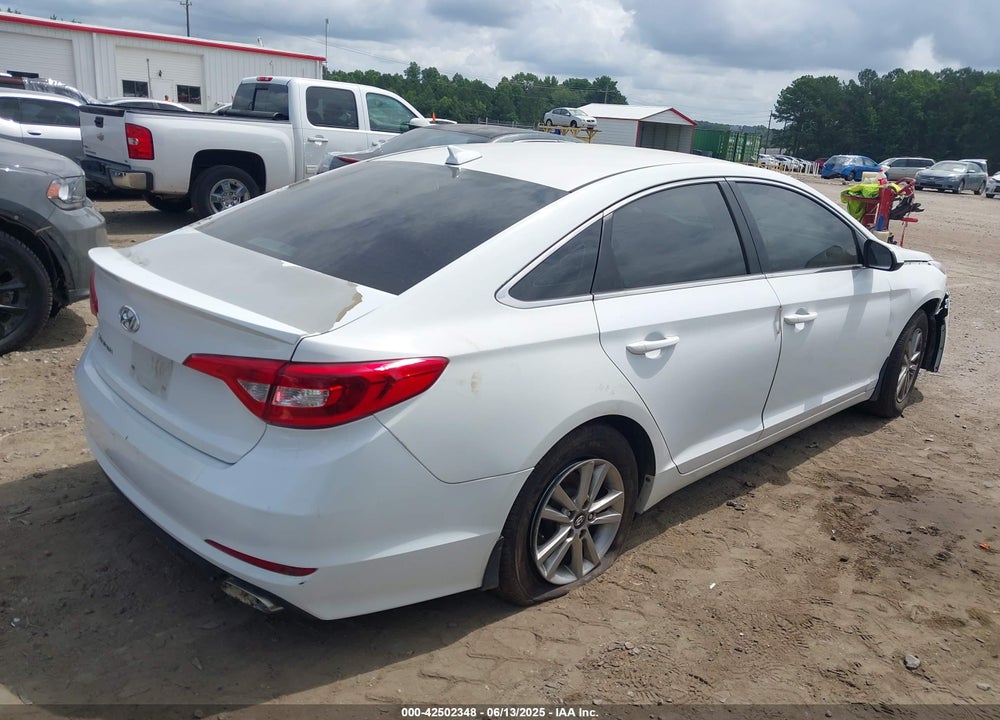2017 HYUNDAI SONATA VIN: 5NPE24AF4HH538483