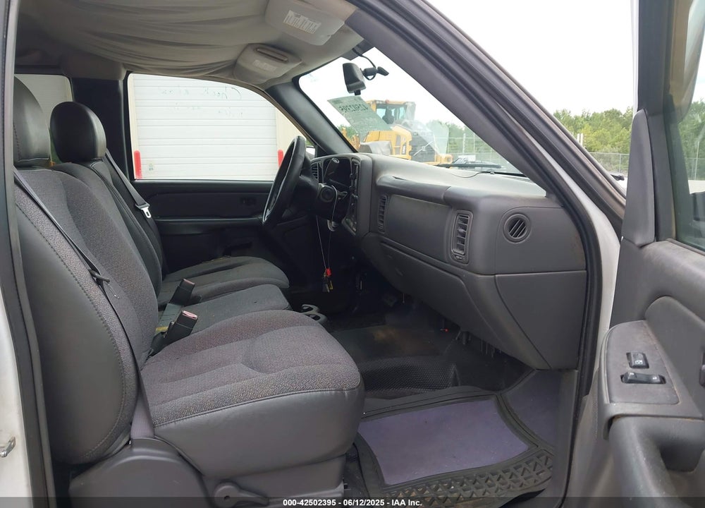 2004 GMC SIERRA 1500 WORK TRUCK VIN: 1GTEC19T64Z208661