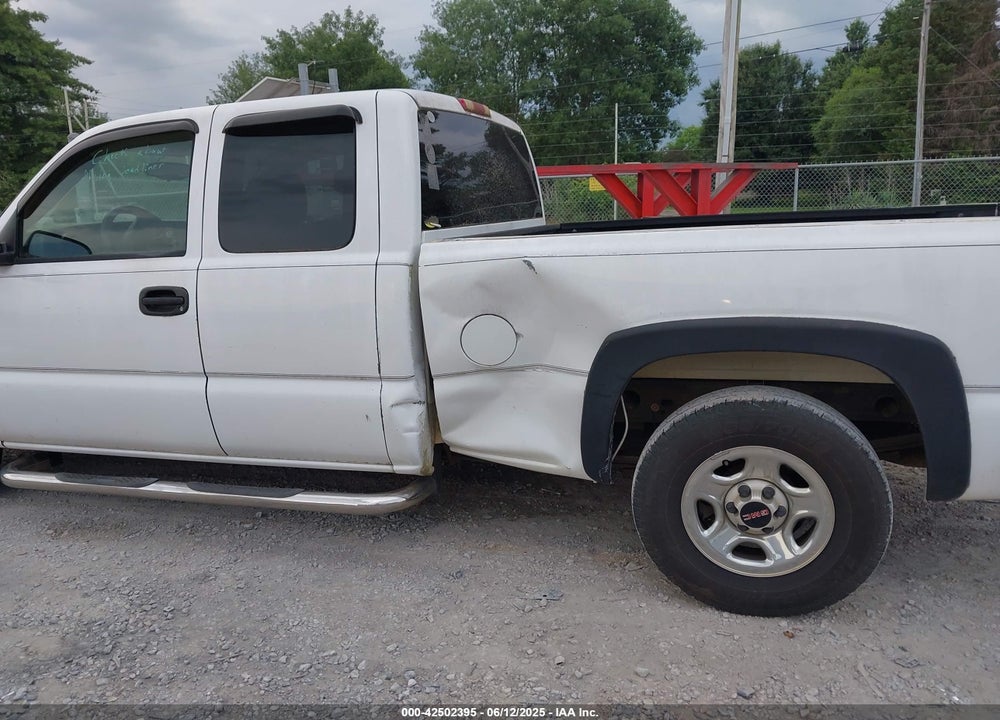 2004 GMC SIERRA 1500 WORK TRUCK VIN: 1GTEC19T64Z208661