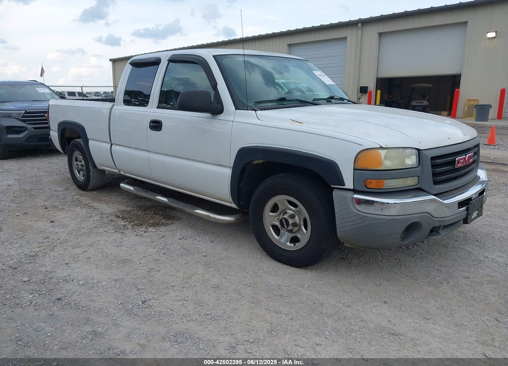 2004 GMC SIERRA 1500 WORK TRUCK VIN: 1GTEC19T64Z208661